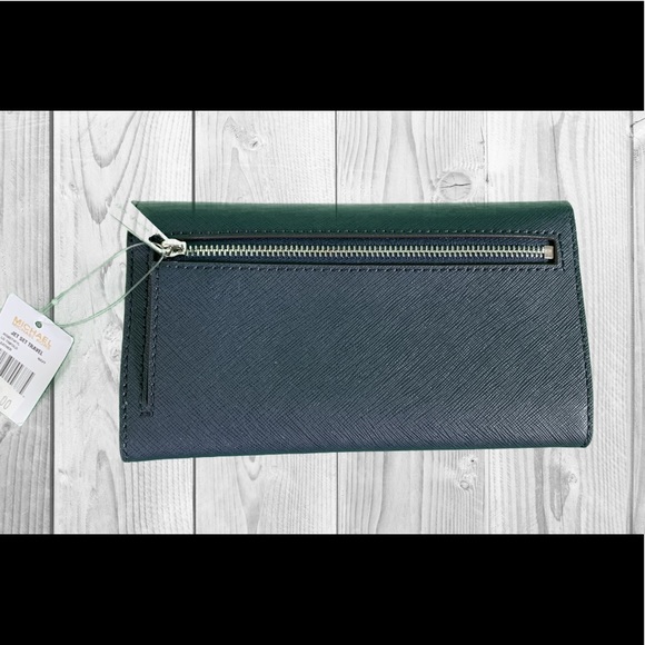 **SOLD**NWT Michael Kors $516 3 Piece Set - Picture 4 of 7